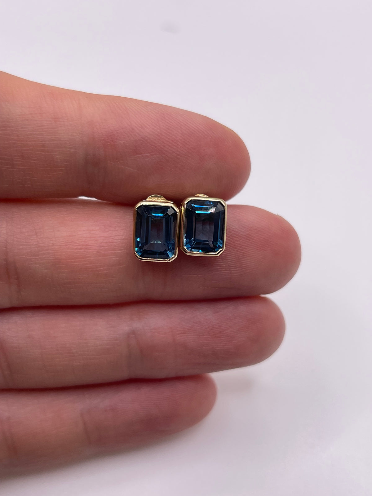 9ct gold blue topaz earrings