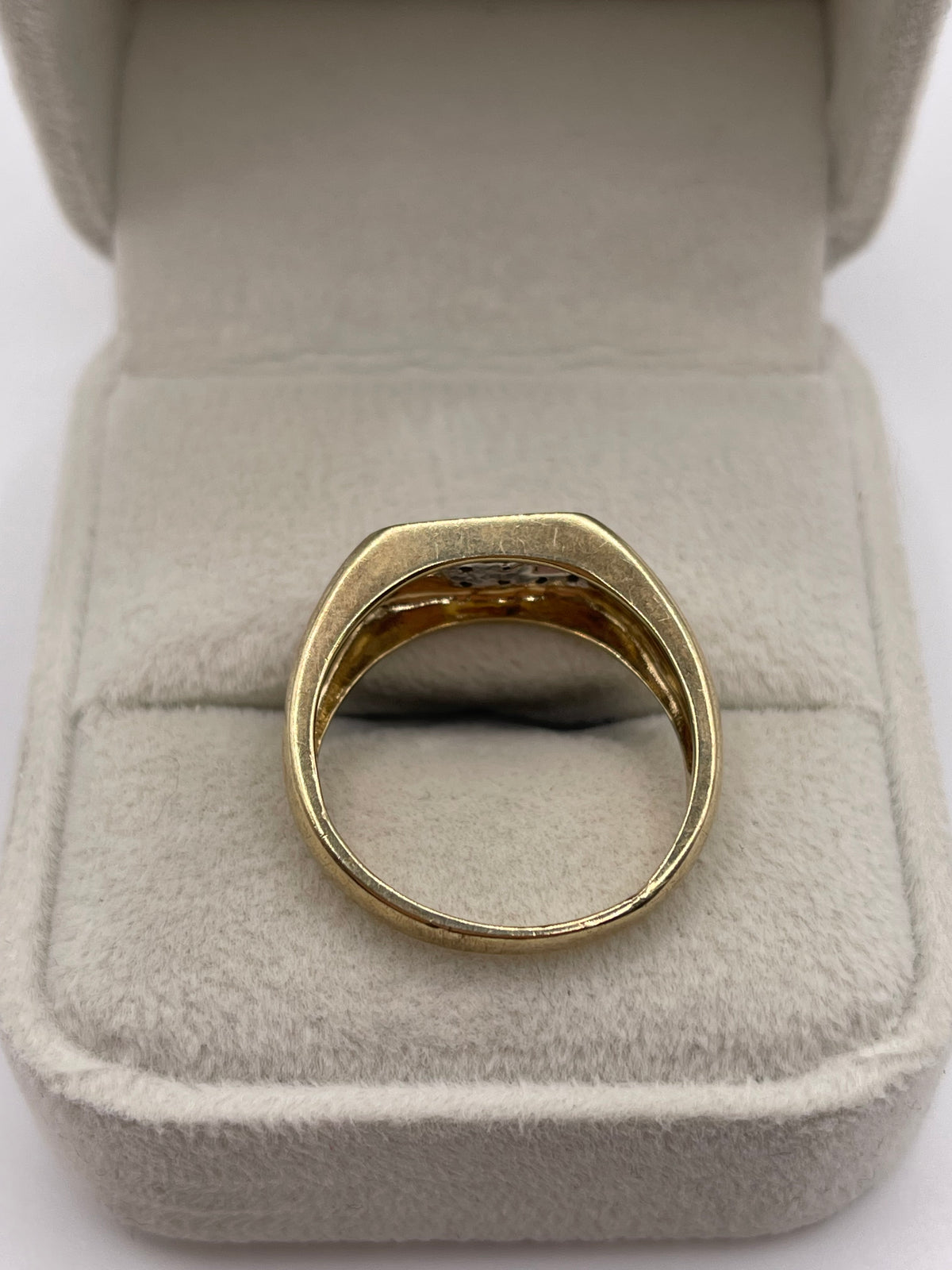 9ct gold diamond ring