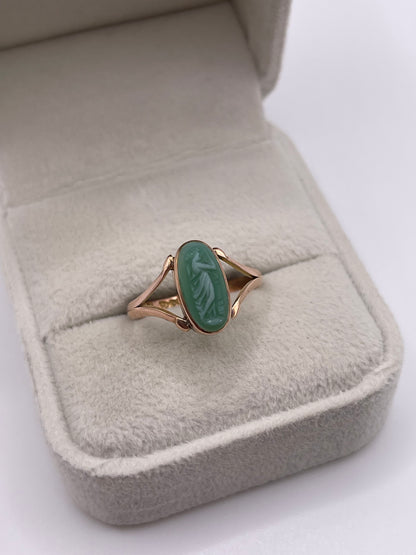Antique 9ct rose gold cameo ring