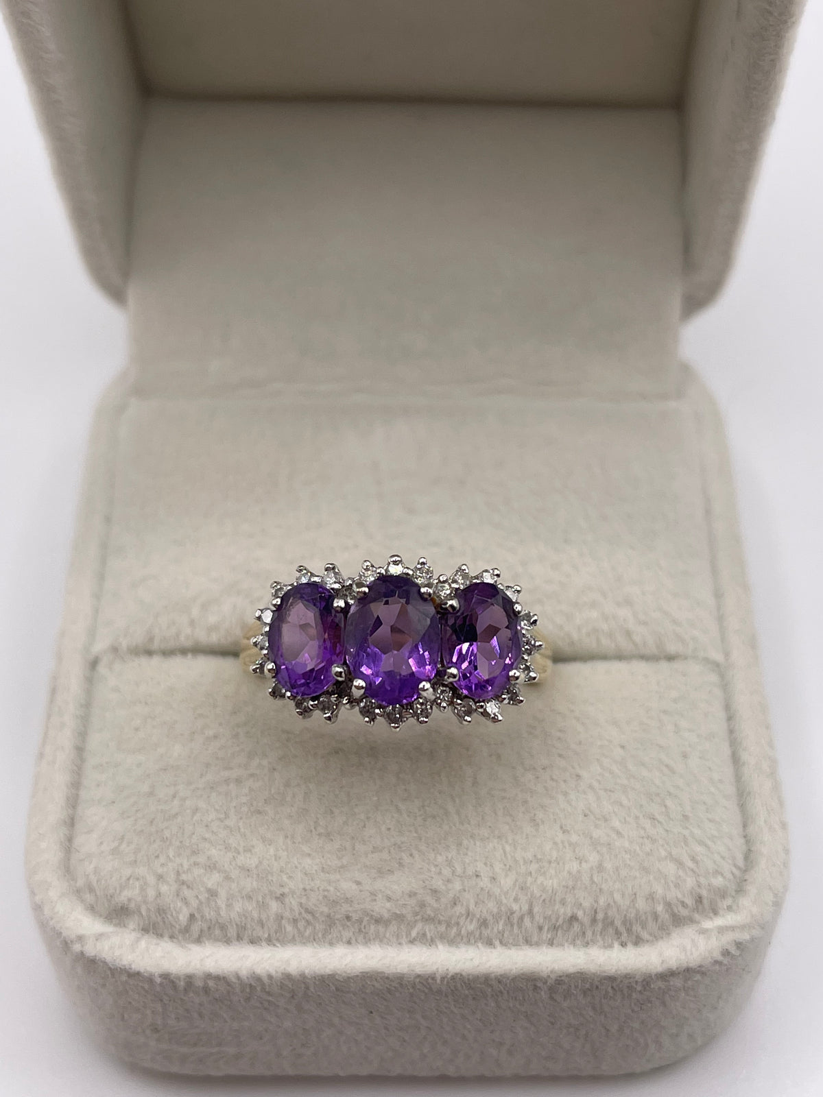 9ct gold amethyst and diamond ring