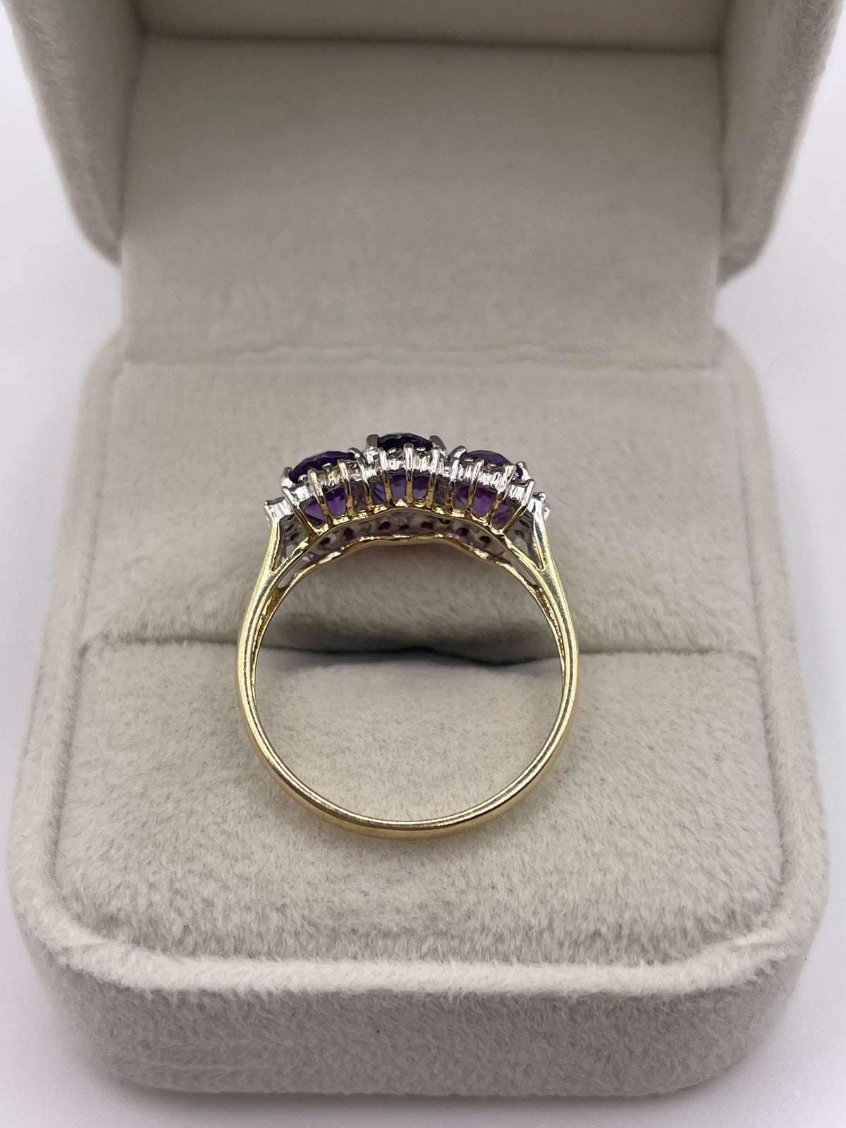 9ct gold amethyst and diamond ring
