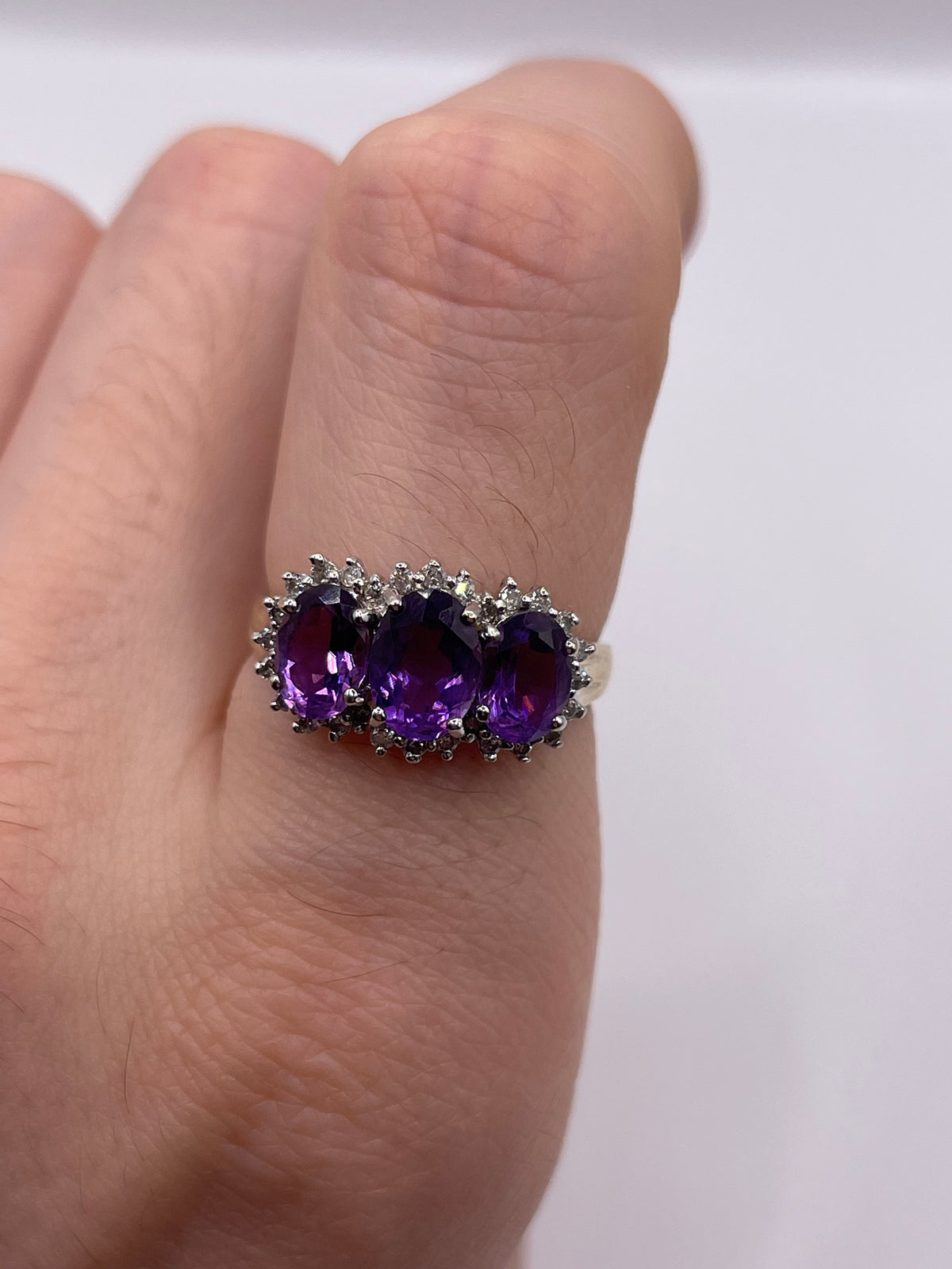 9ct gold amethyst and diamond ring
