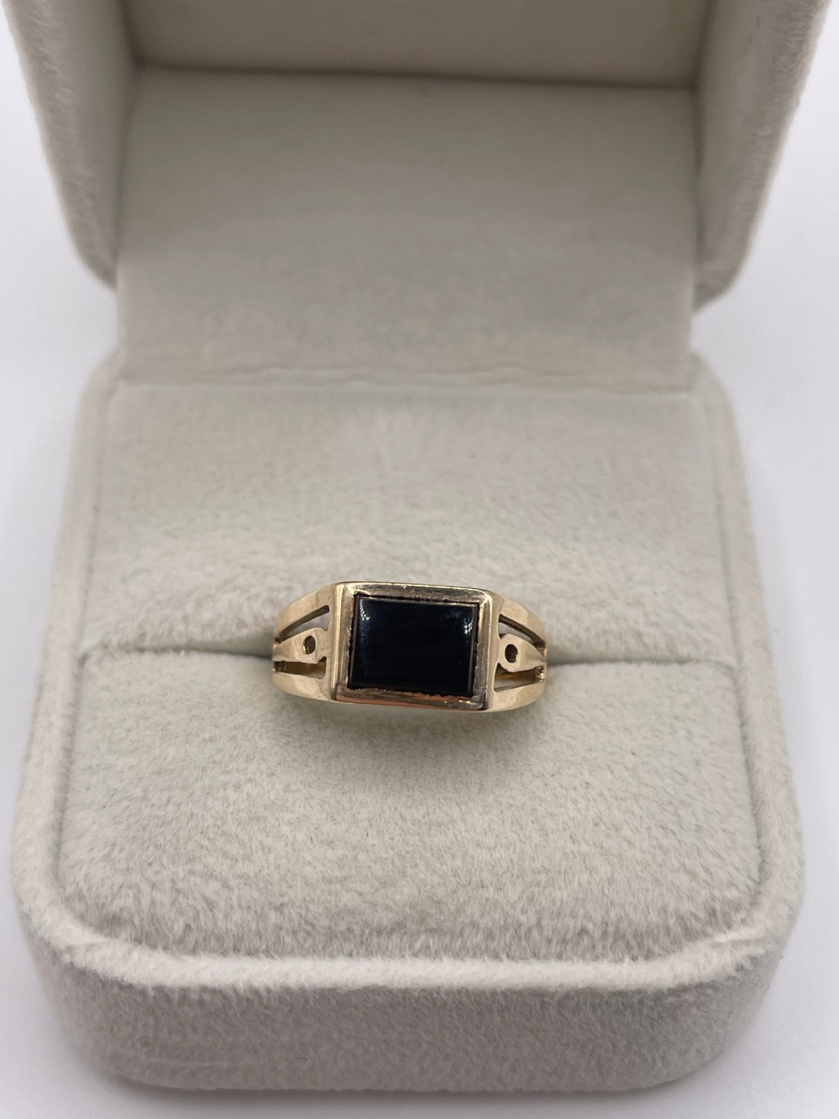 9ct gold onyx signet ring