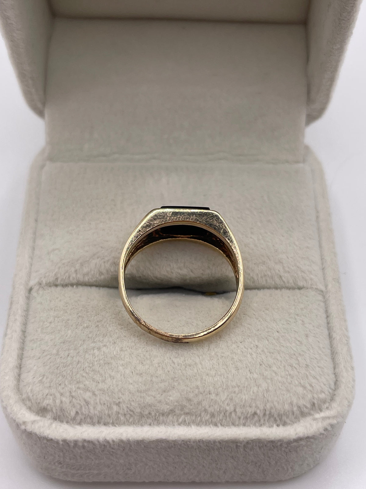 9ct gold onyx signet ring