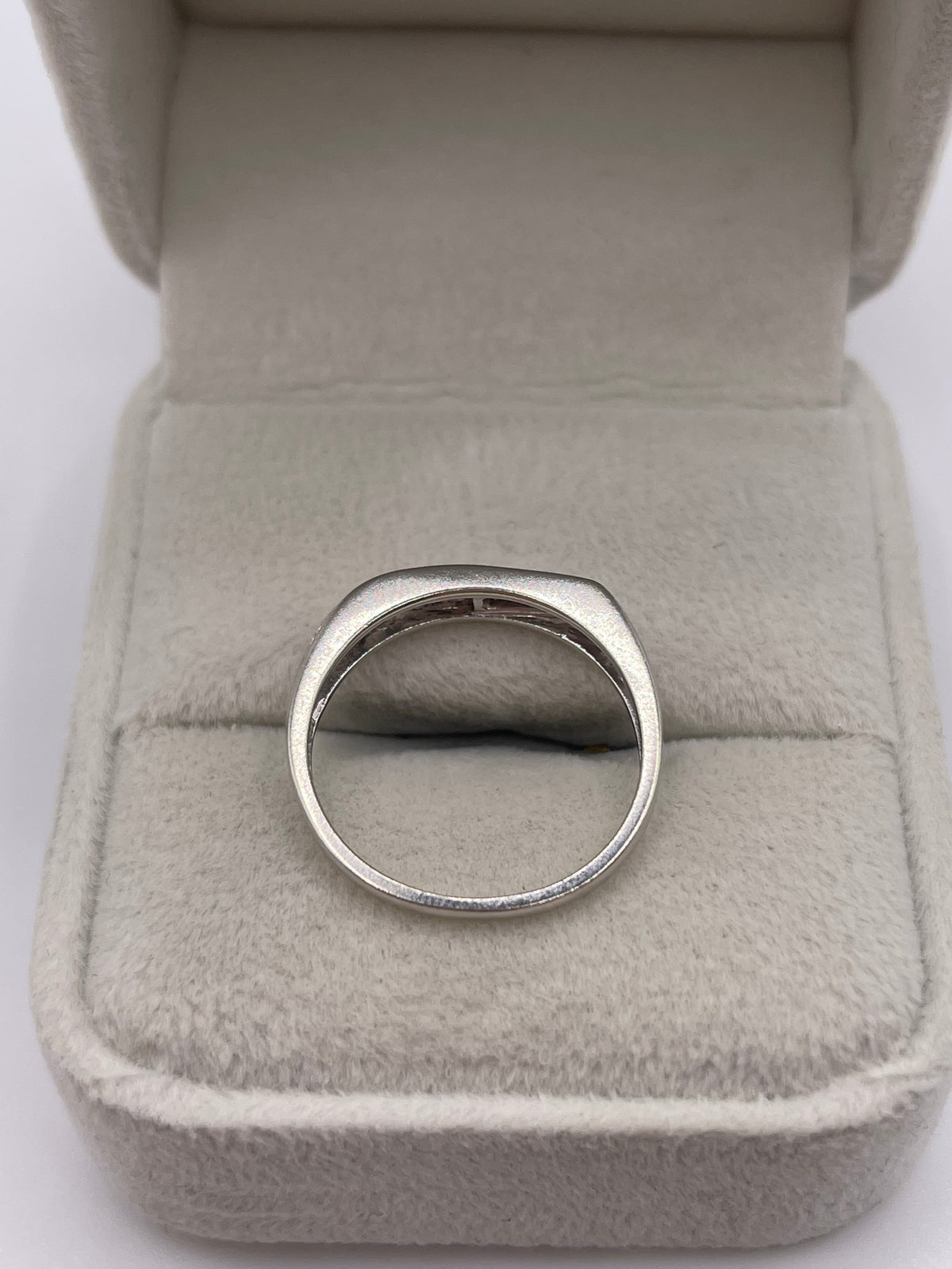 9ct two tone gold diamond ring