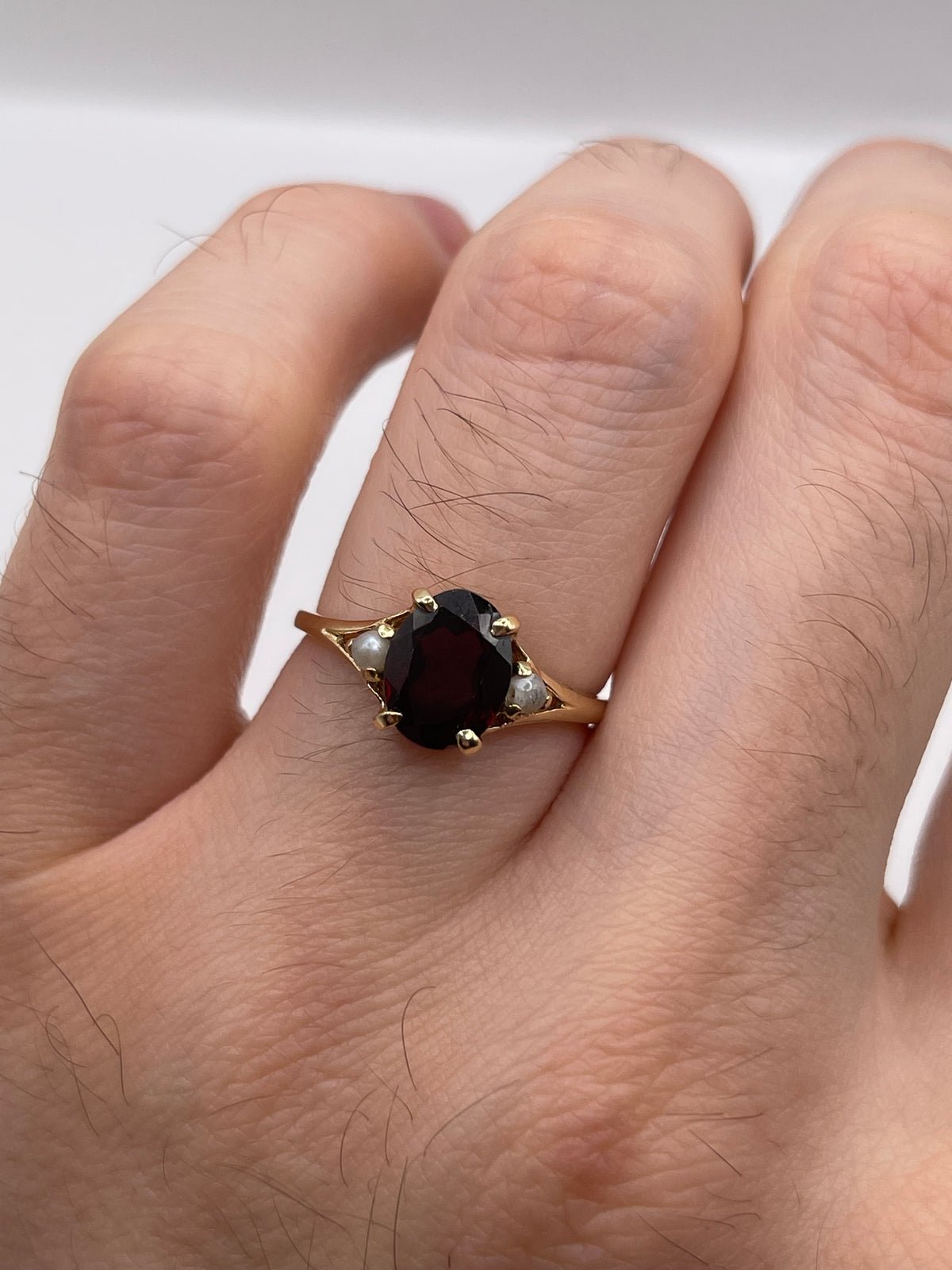 9ct gold garnet and pearl ring