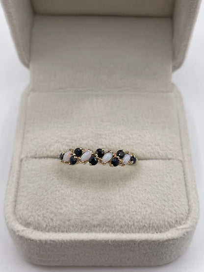 9ct gold opal and sapphire ring