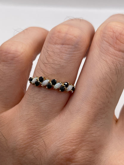 9ct gold opal and sapphire ring