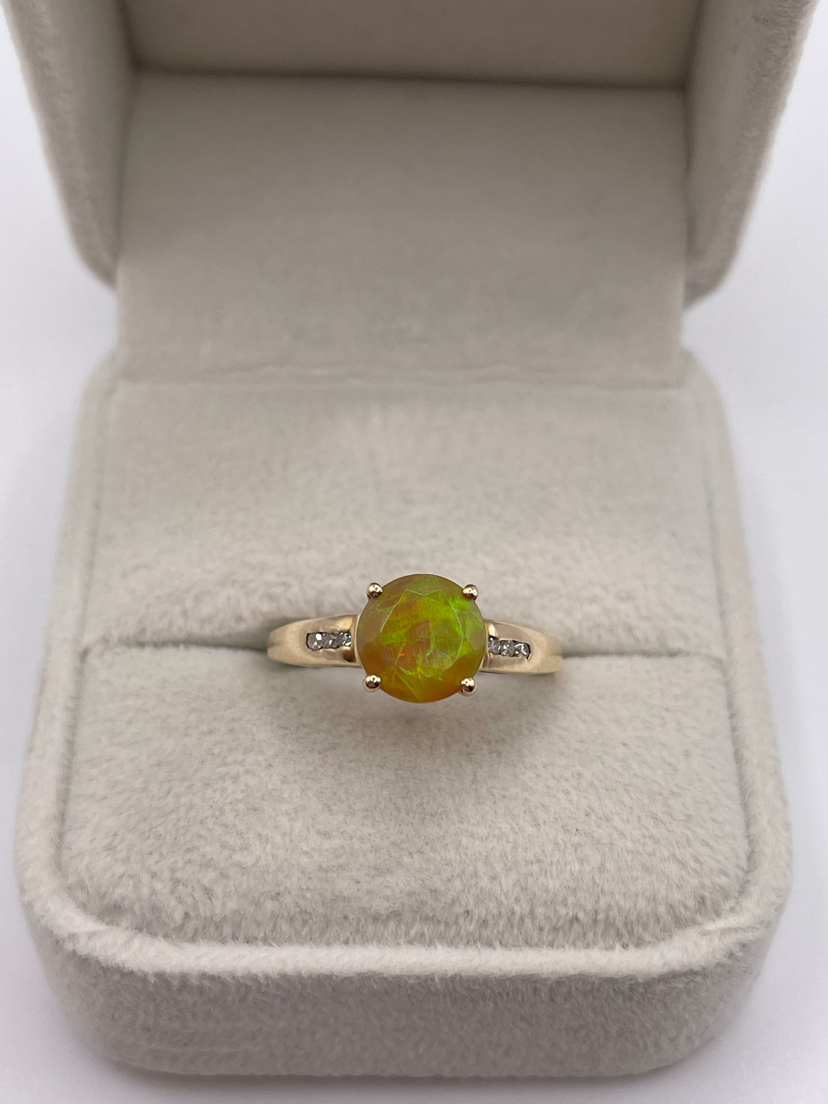 9ct gold opal and diamond ring