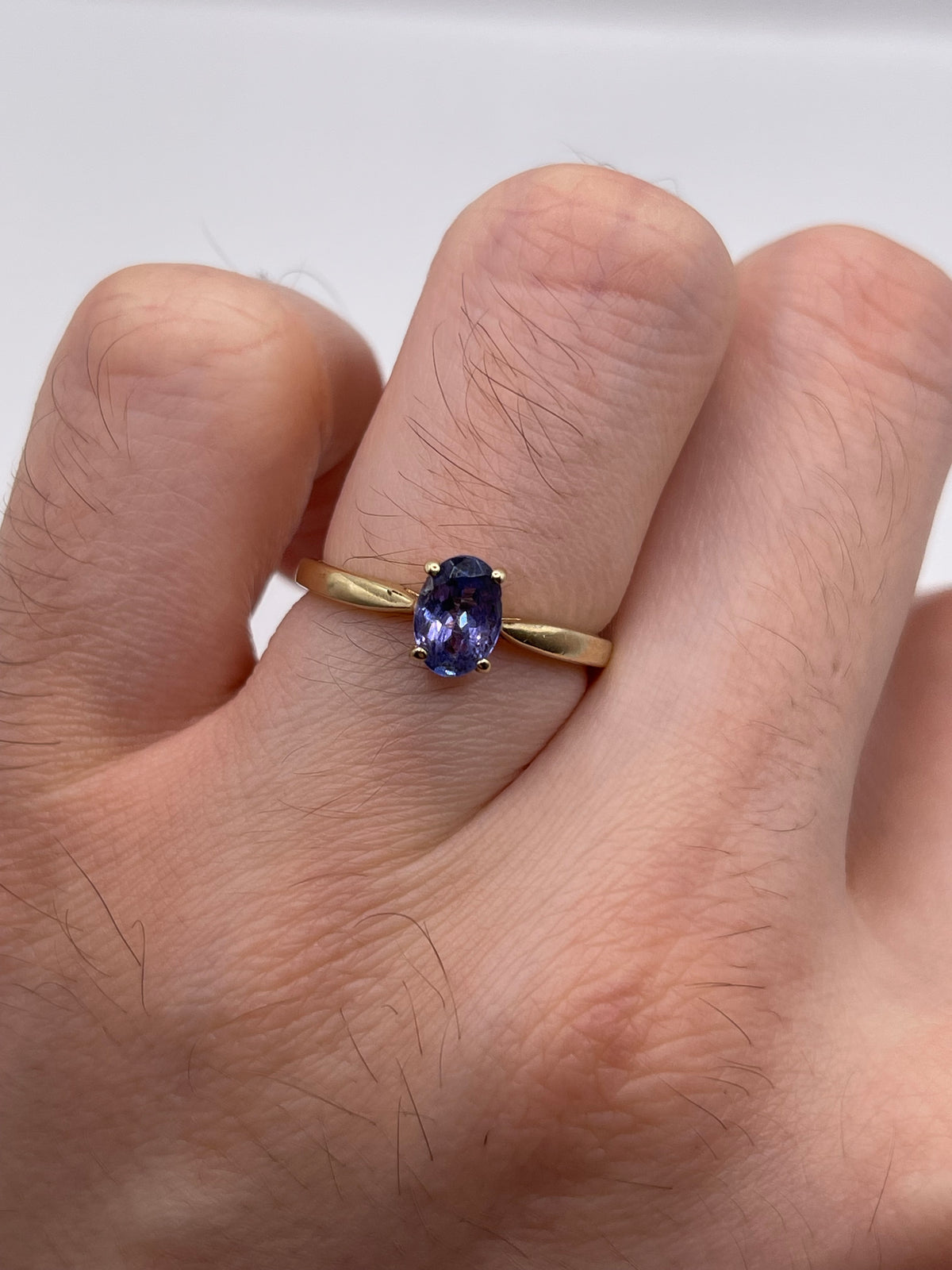 9ct gold tanzanite ring