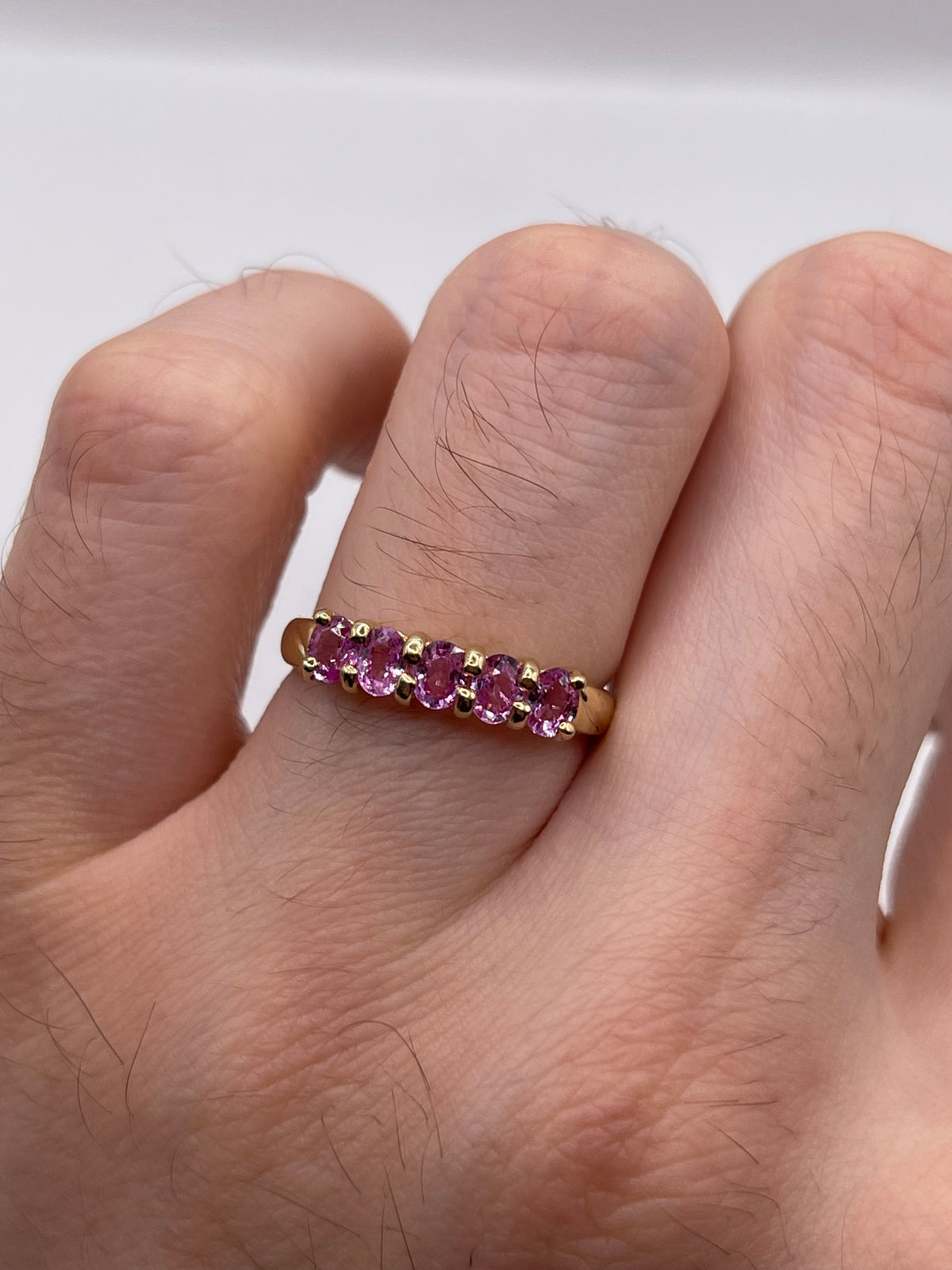 9ct gold pink sapphire ring