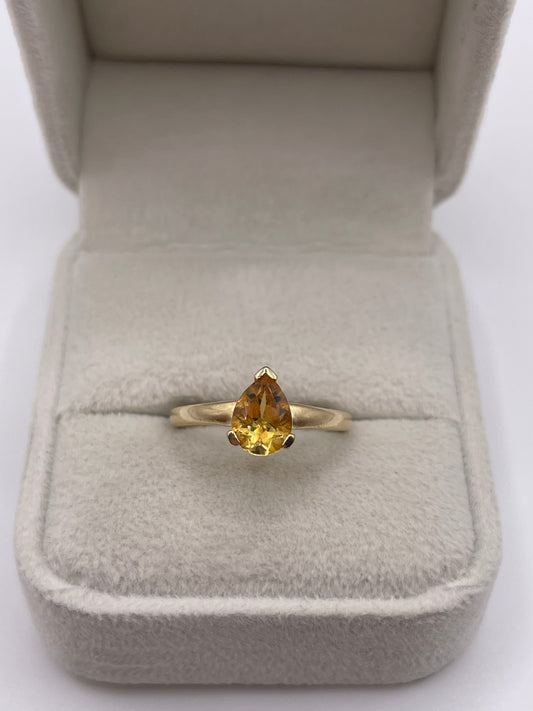 9ct gold citrine ring