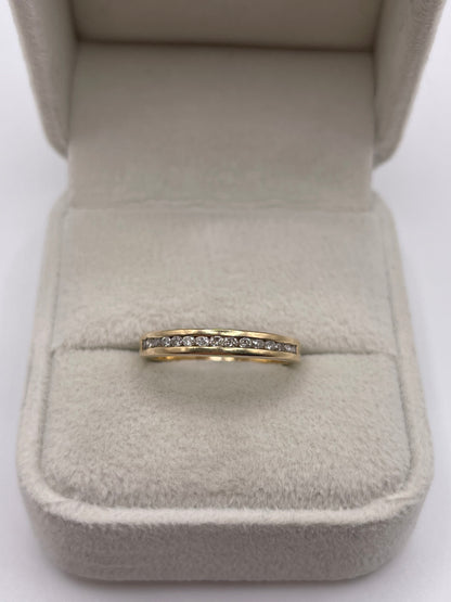 9ct gold diamond ring