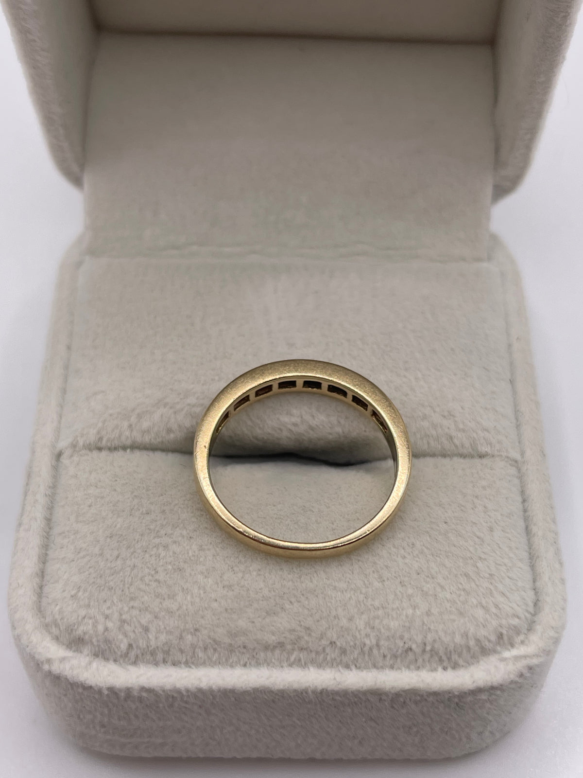 9ct gold diamond ring