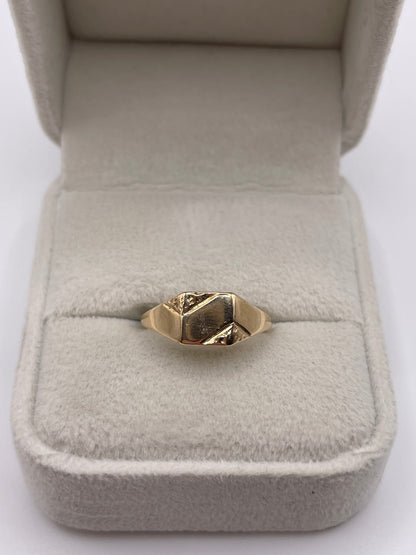 9ct gold signet ring