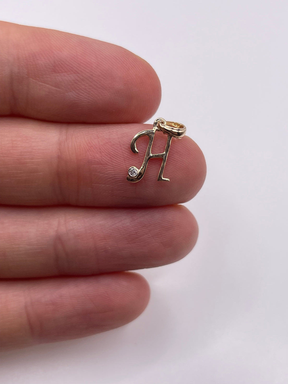 9ct gold diamond initial H pendant