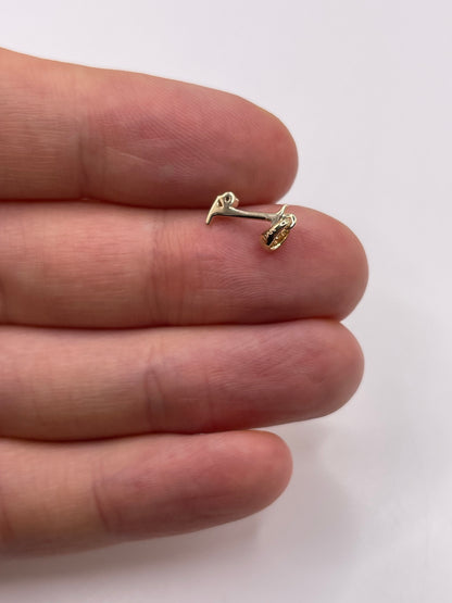 9ct gold diamond initial I pendant