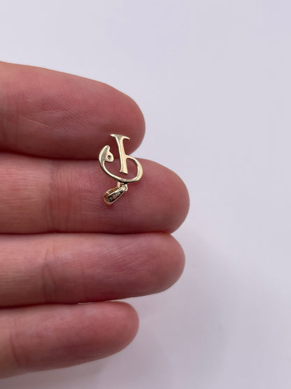9ct gold diamond initial P pendant