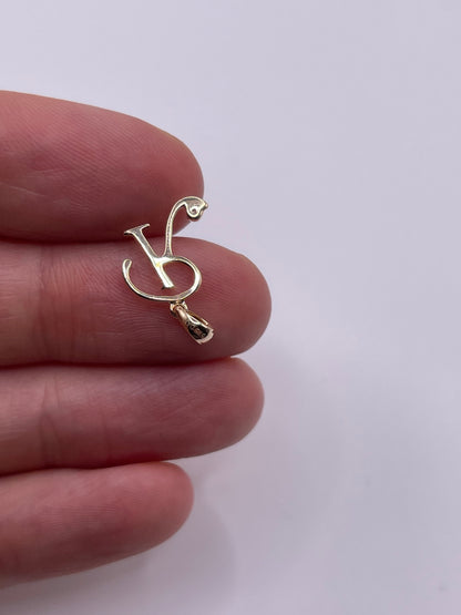 9ct gold diamond initial R pendant