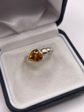 Load image into Gallery viewer, 9ct gold citrine paste ring
