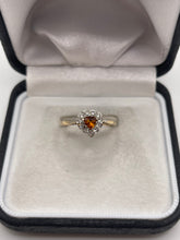 Load image into Gallery viewer, 9ct gold citrine and paste ring
