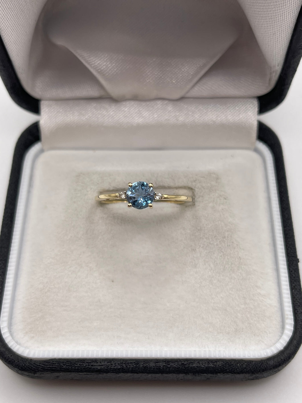 9ct blue and white topaz ring