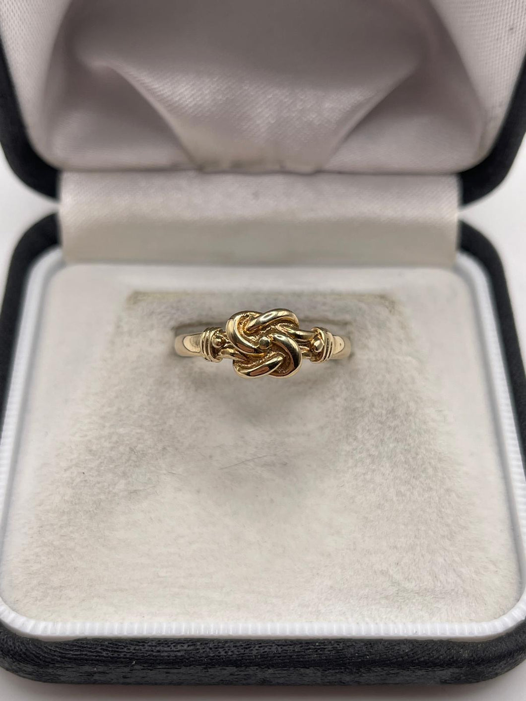 9ct gold knot ring