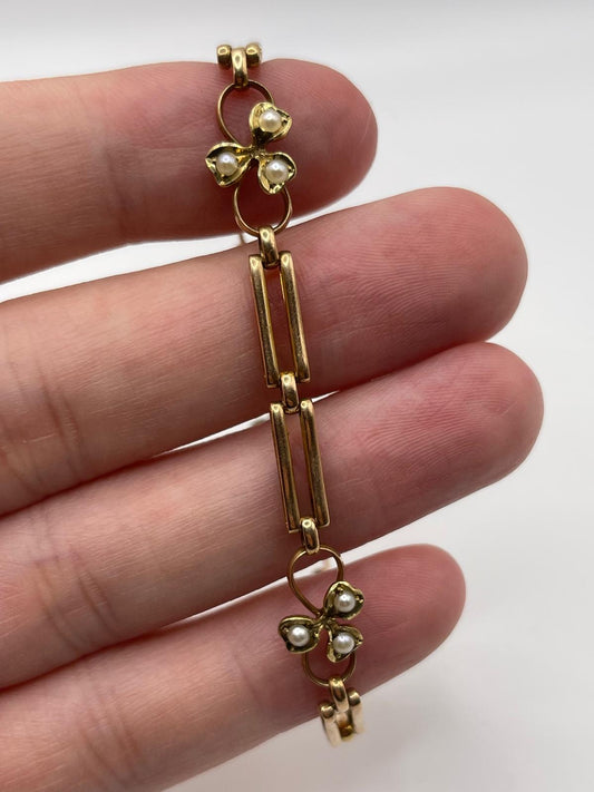 Antique 15ct gold pearl bracelet