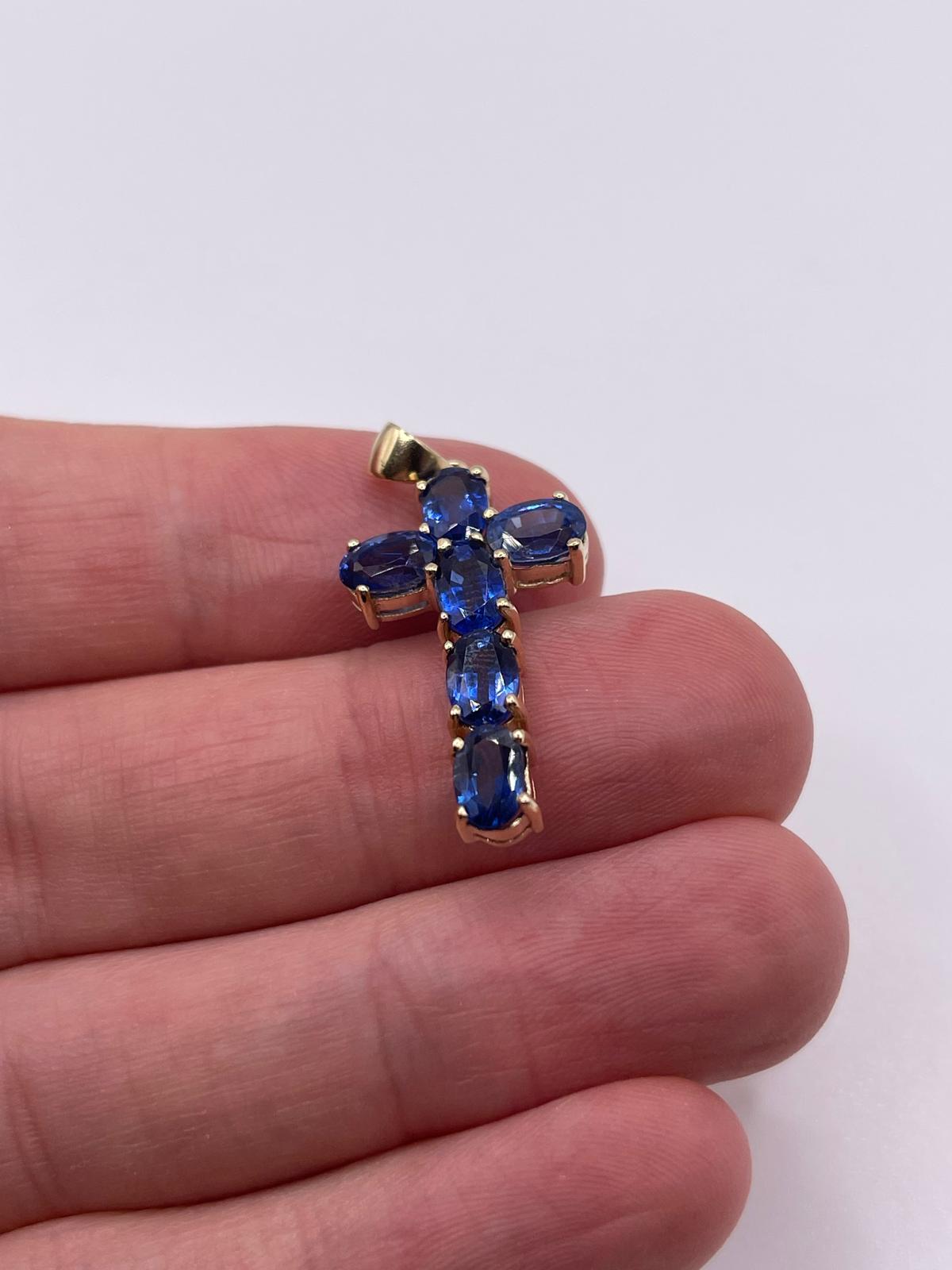 9ct gold kyanite cross pendant