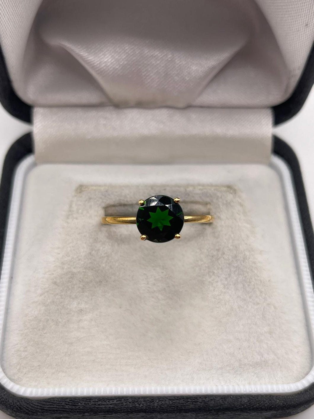 9ct gold diopside ring