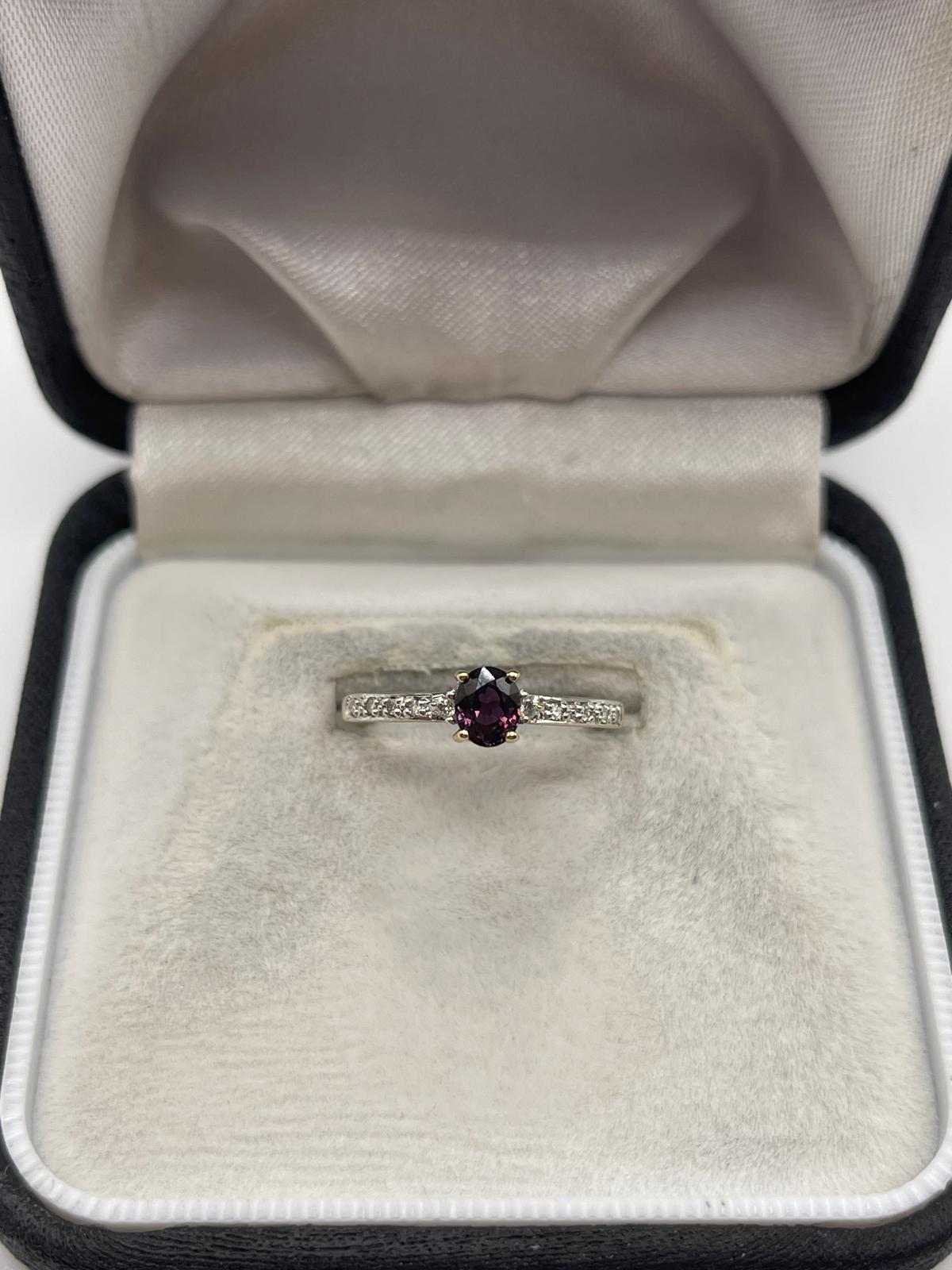 9ct gold spinel and diamond ring