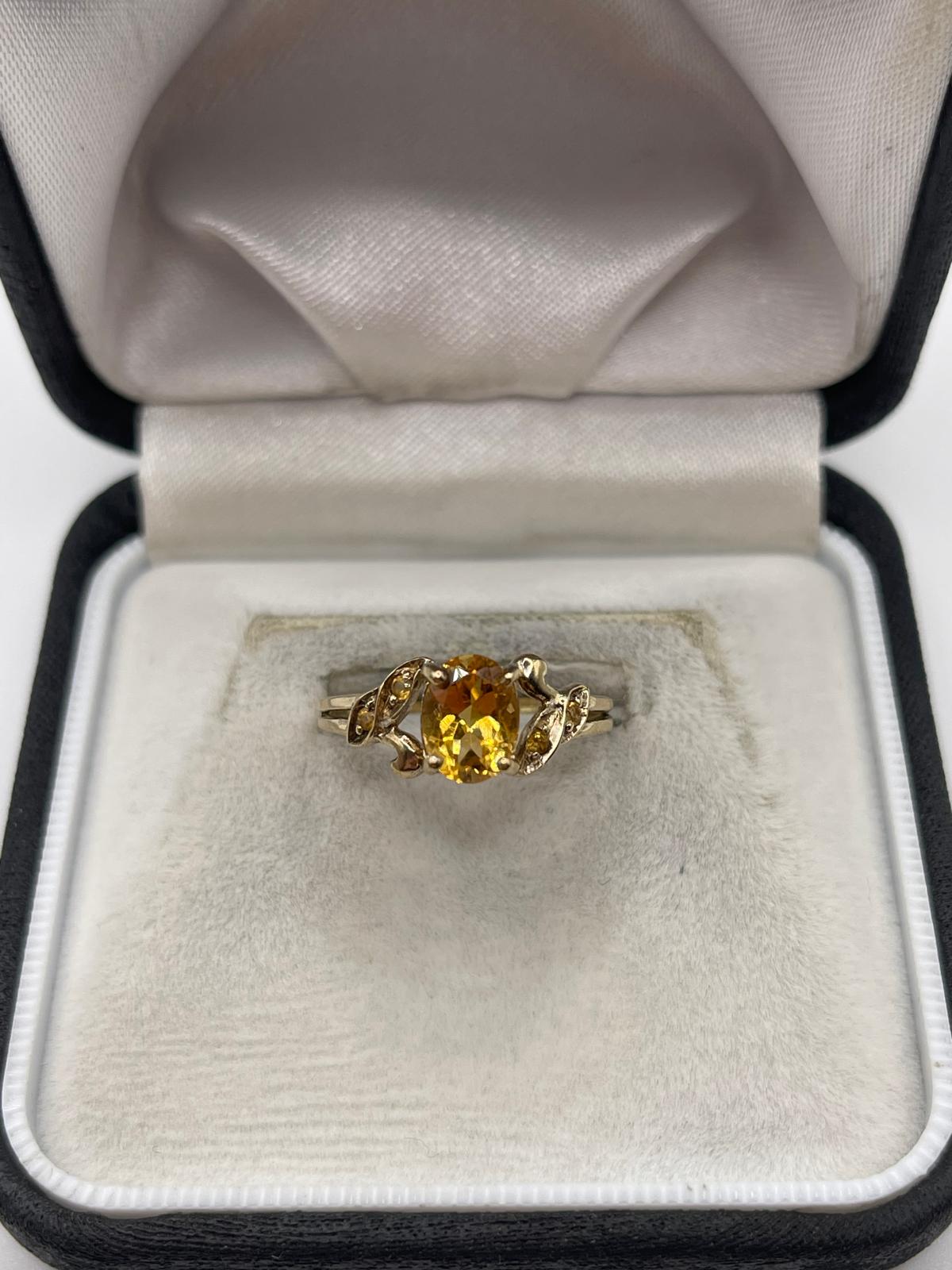 9ct gold citrine ring