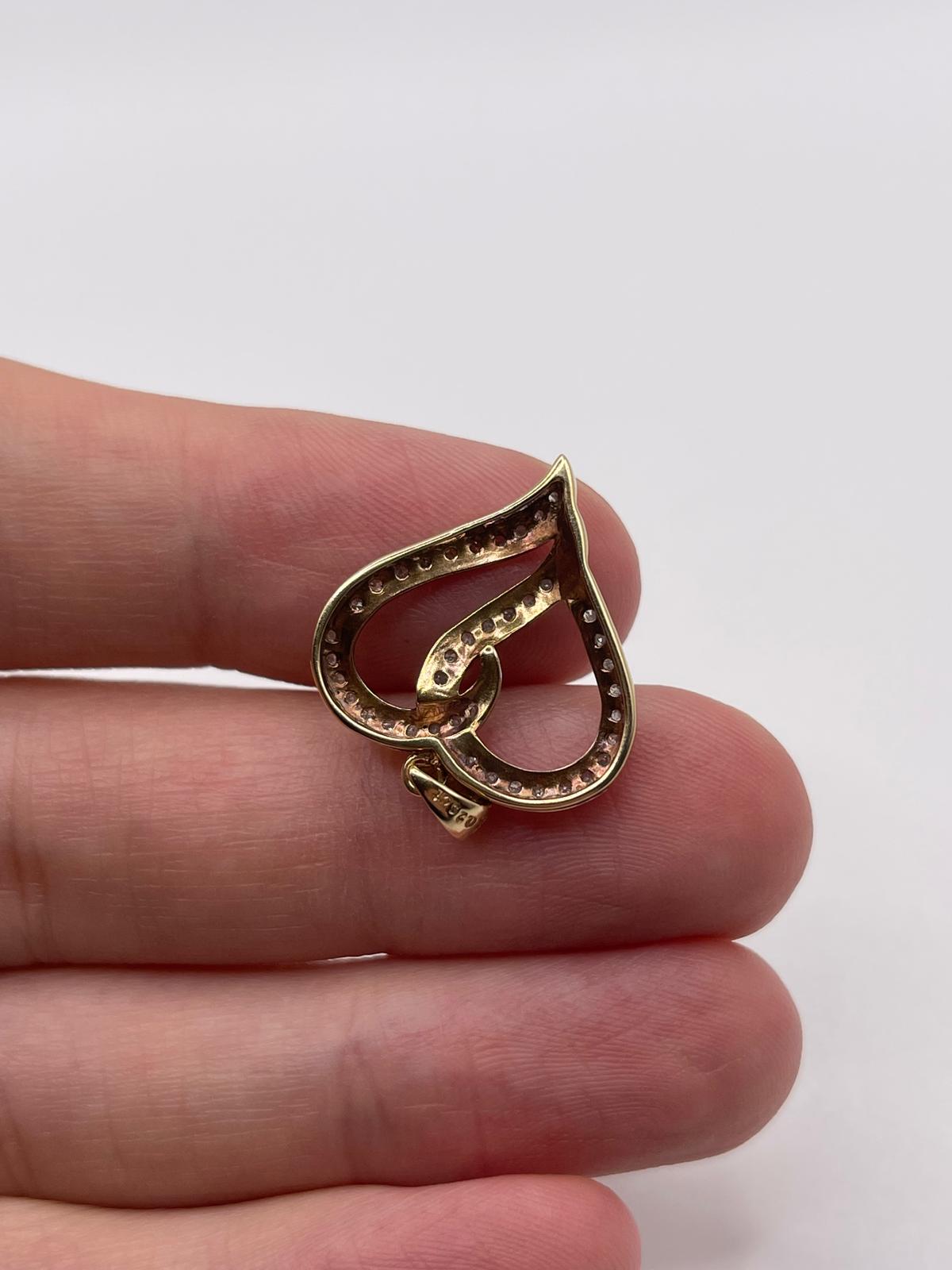 9ct gold diamond heart pendant