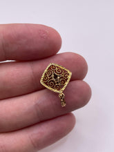 Load image into Gallery viewer, 9ct gold garnet pendant
