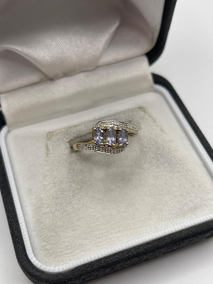 9ct gold tanzanite and diamond ring