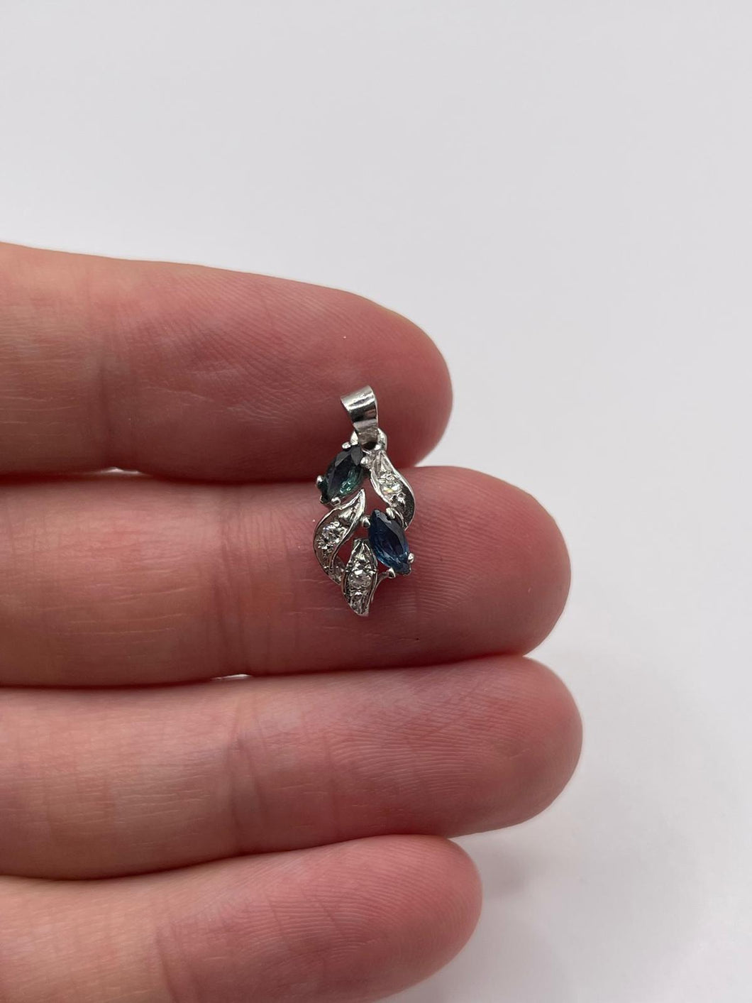 9ct white gold sapphire and diamond pendant