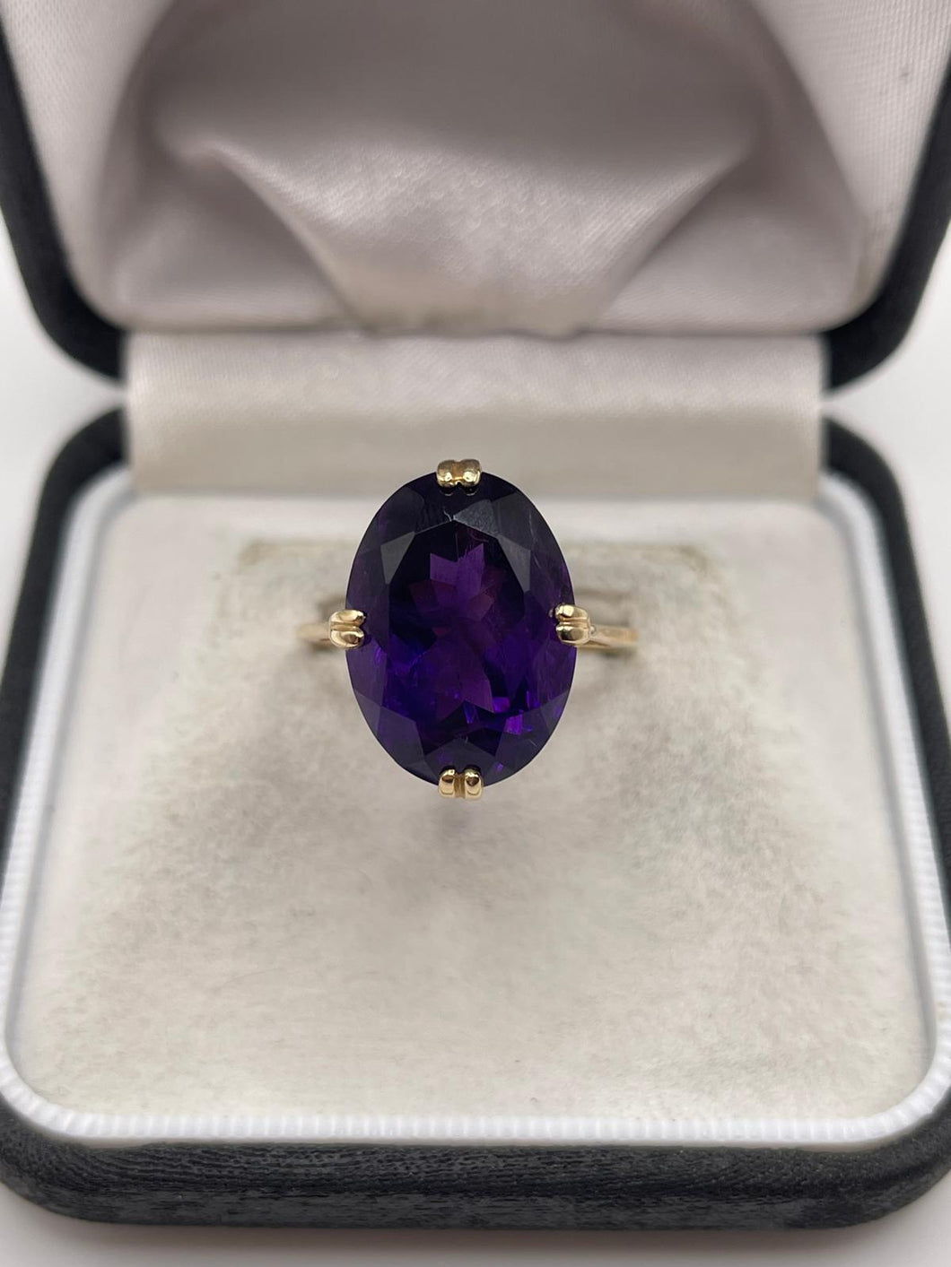 9ct gold amethyst ring