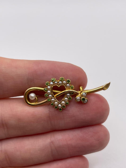 Antique 15ct gold garnet and pearl brooch