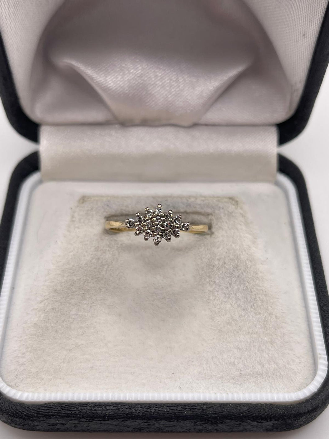 9ct gold diamond ring