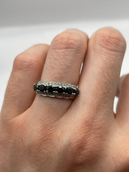 9ct gold sapphire and diamond ring