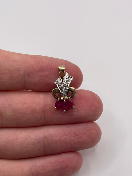 9ct gold ruby and diamond pendant