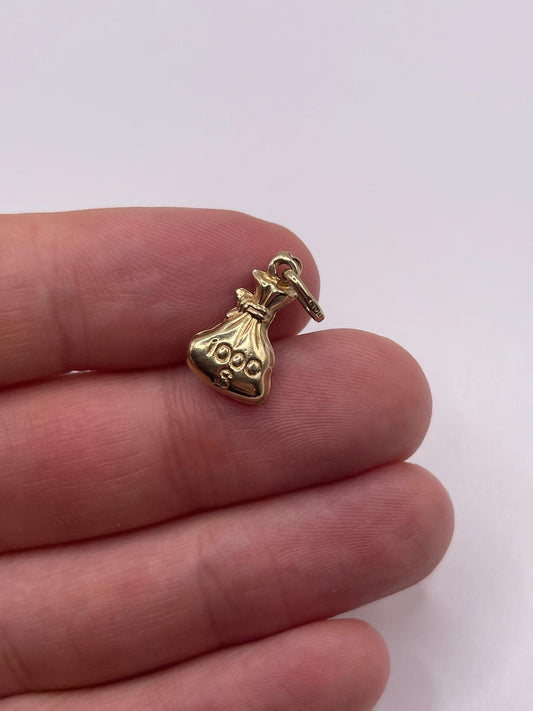9ct gold money pouch charm
