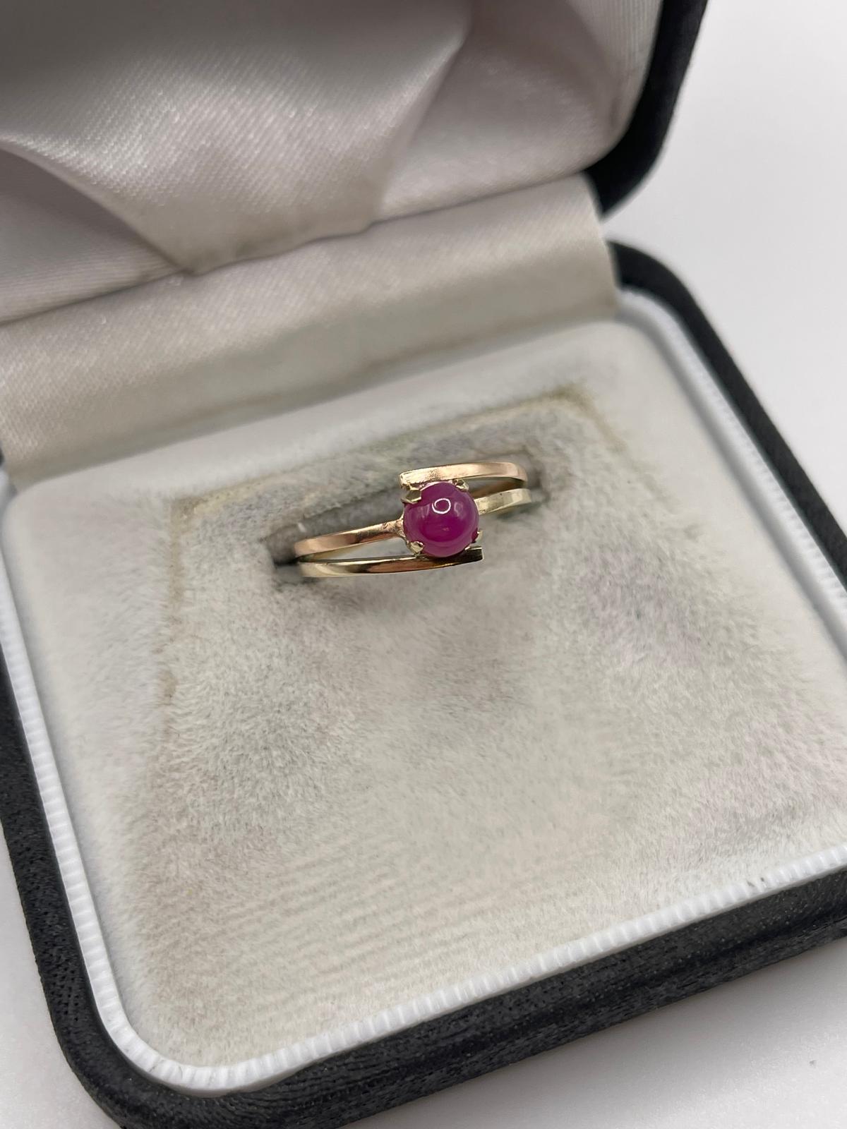 9ct gold ruby ring