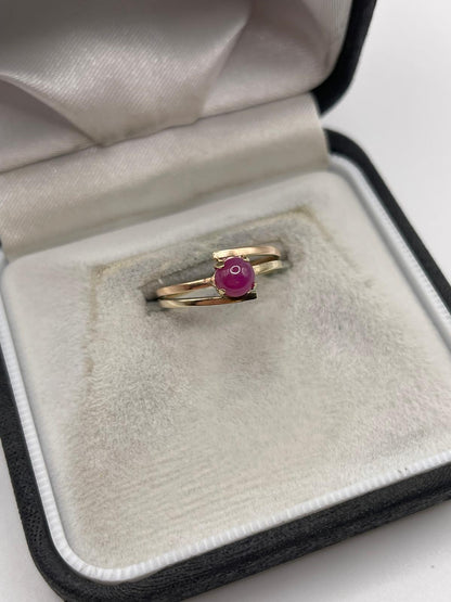 9ct gold ruby ring