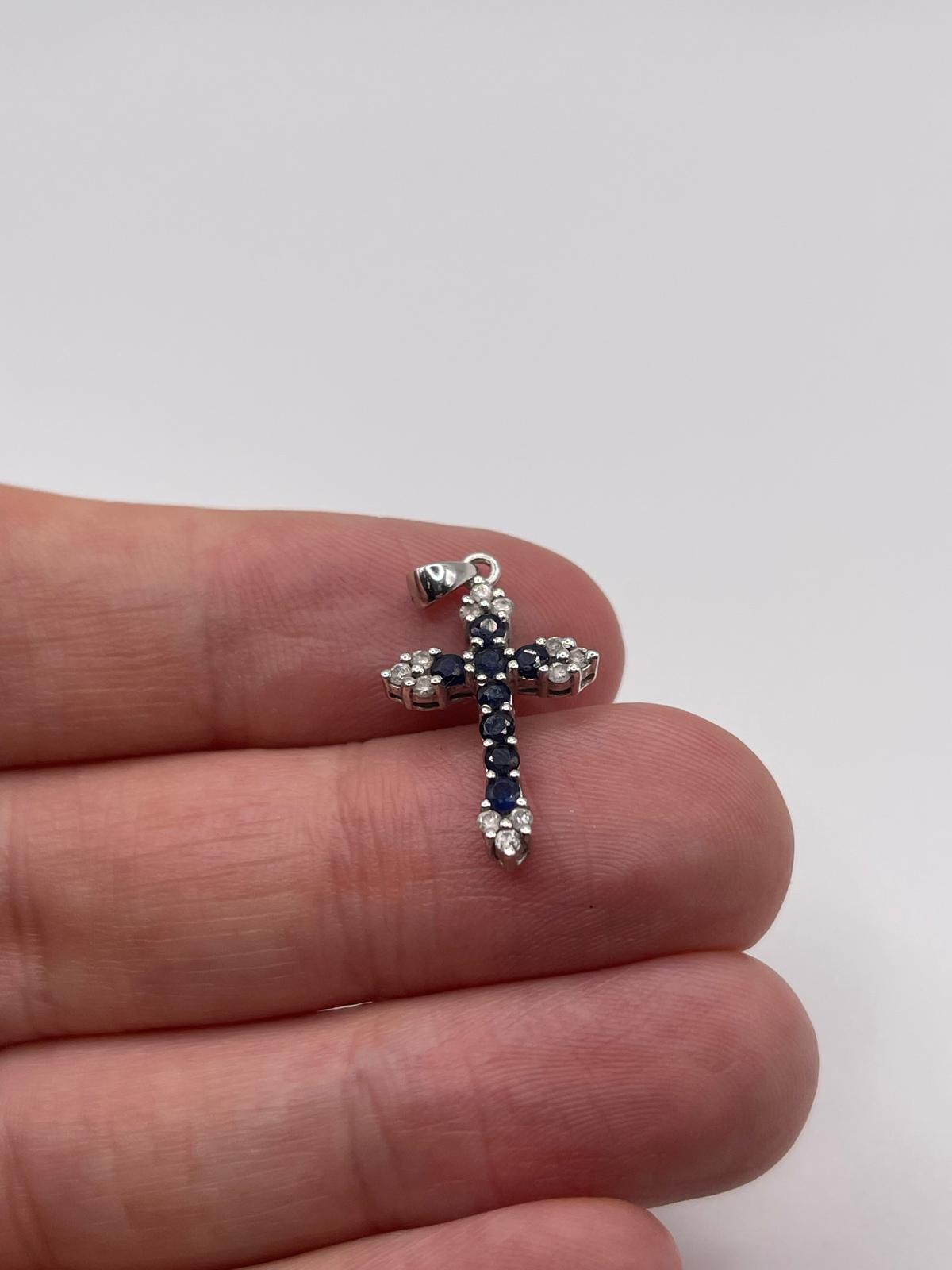 9ct white gold sapphire cross pendant