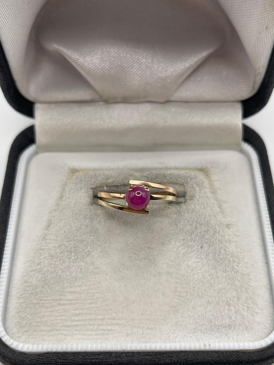 9ct gold ruby ring