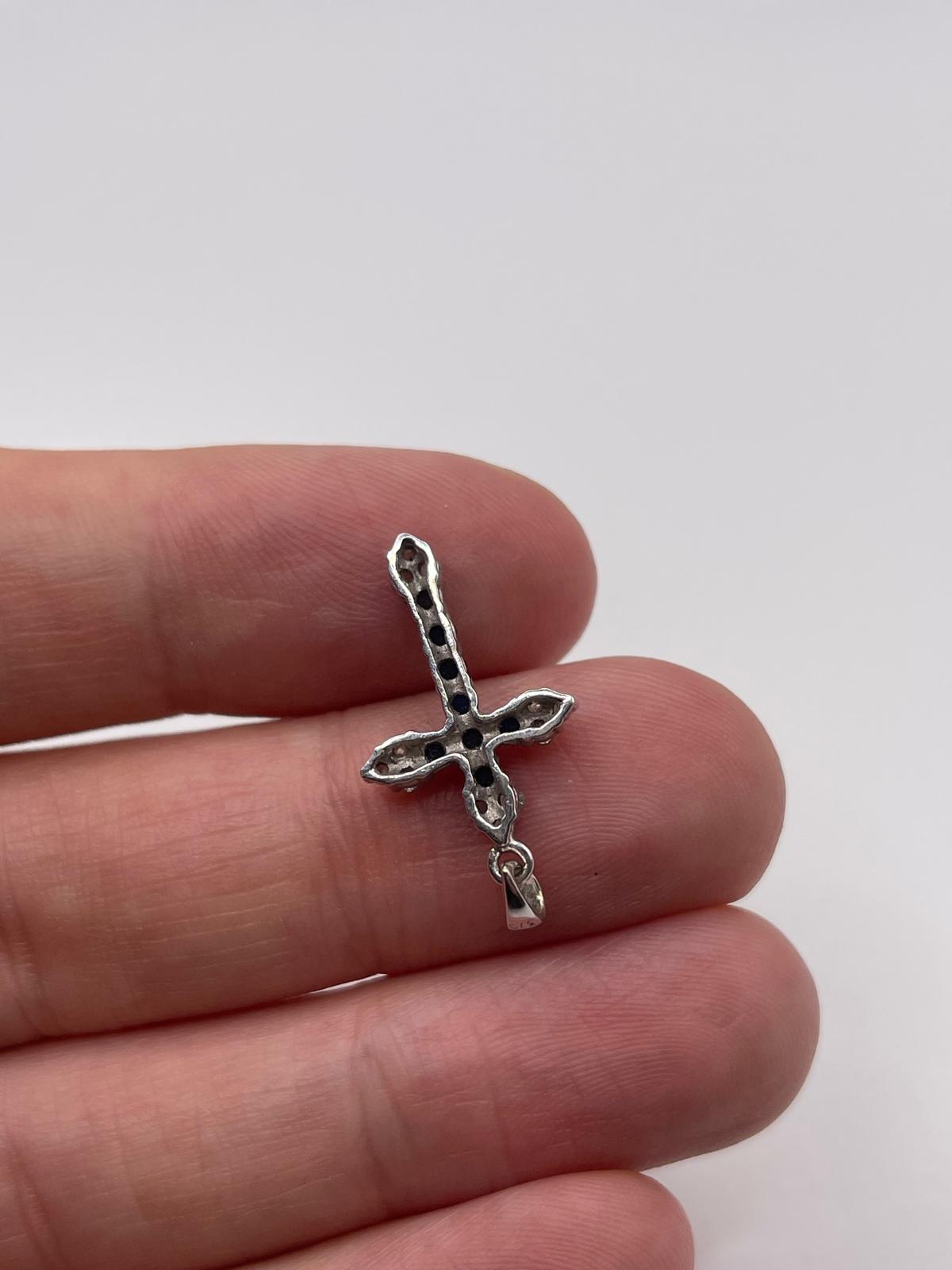 9ct white gold sapphire cross pendant