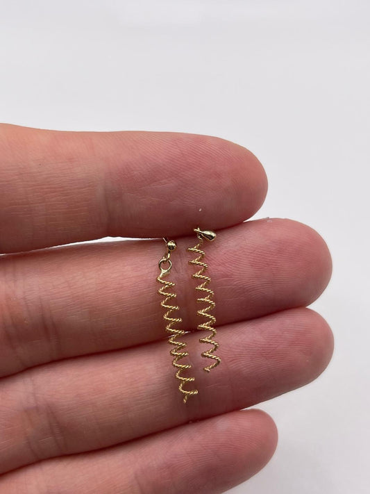 9ct gold spirel earrings