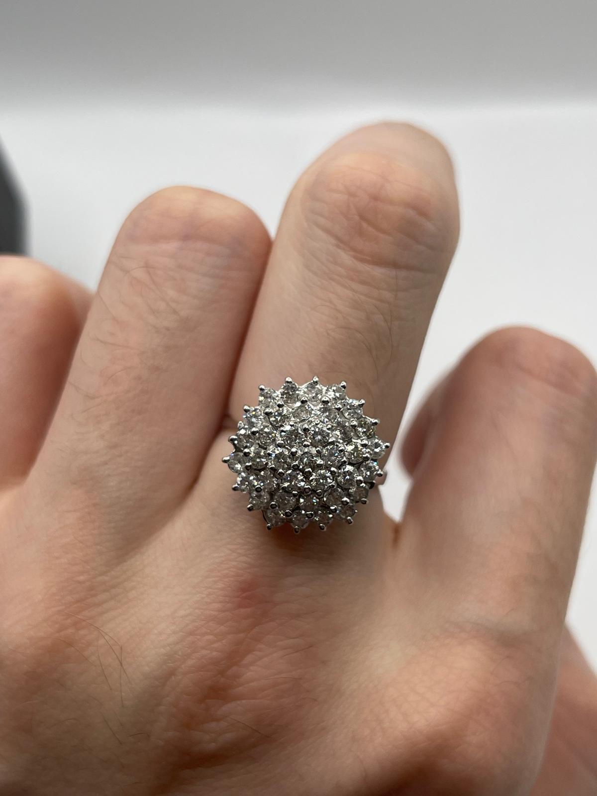 18ct white gold diamond cluster ring