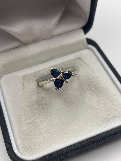 18ct white gold sapphire and diamond ring